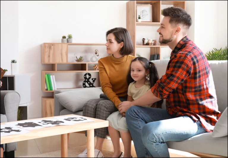 Aile Terapisi Yaklaşımları: Sistemik Bakış ve Seans Örnekleri